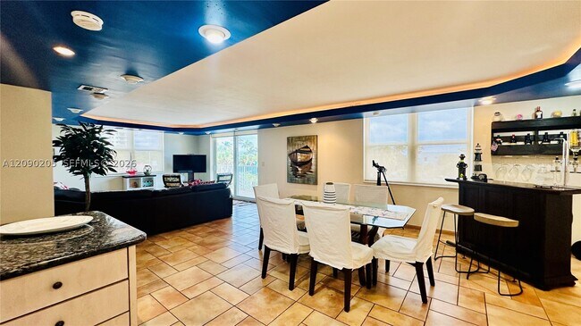 Building Photo - 1401 S Ocean Dr