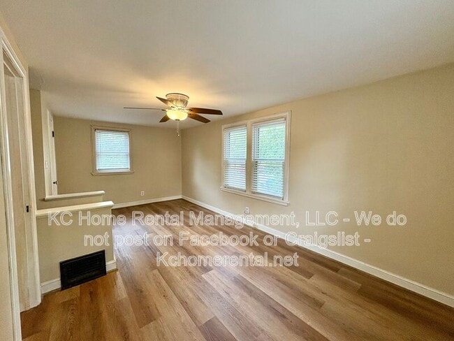 Building Photo - 7839 Robinson St