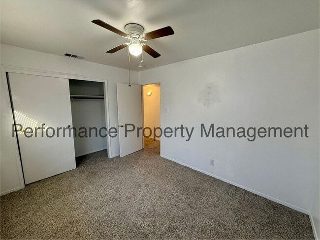 Building Photo - Stunning 4 Bed/2 Bath NE Home w/ Solar, RB...