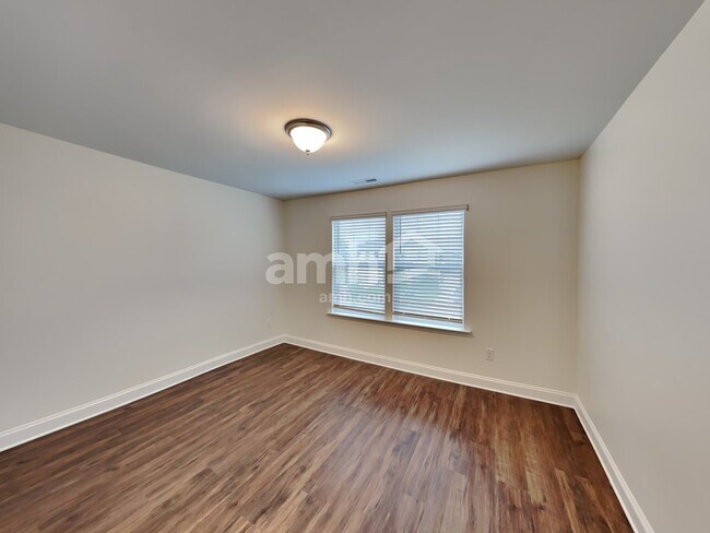 Building Photo - 3503 Lincoln Hts Ln