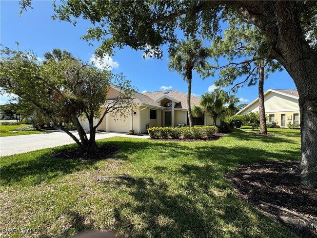 Building Photo - 1334 Park Lake Dr
