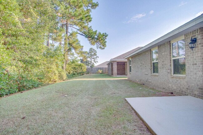 Building Photo - Lakeshore Preserve 3BR Home with Garage – ...