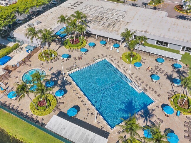 Building Photo - 365 Flanders Dr