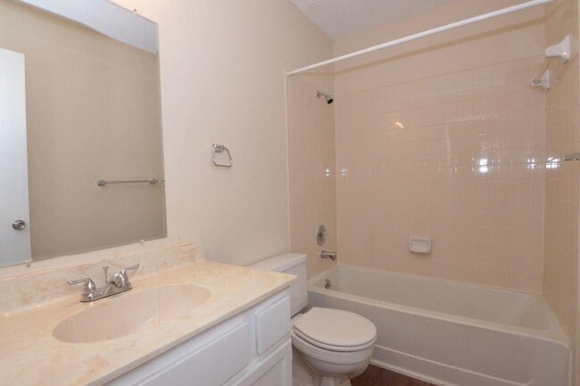 Building Photo - 12206 Alderbrook Dr
