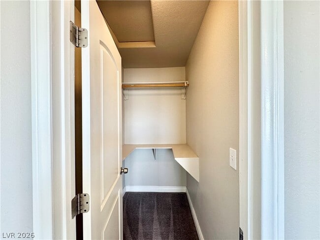 Building Photo - 1930 E Ambush St