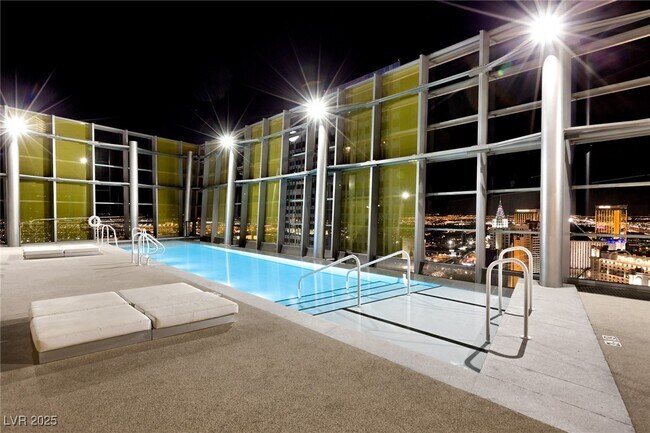 Building Photo - 3726 S Las Vegas Blvd