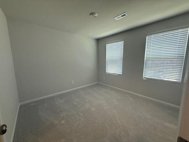 Building Photo - 334 Carolina Spgs Blvd