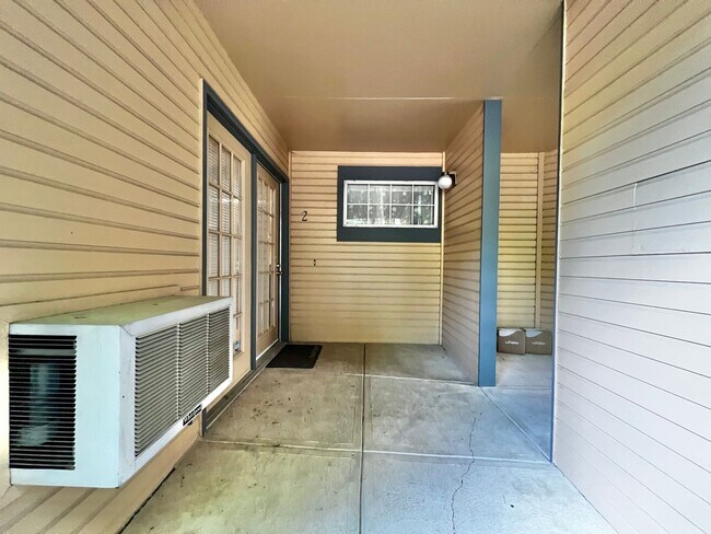 Building Photo - Great 1 Bedroom 1 Bath Condo in Fort Collins