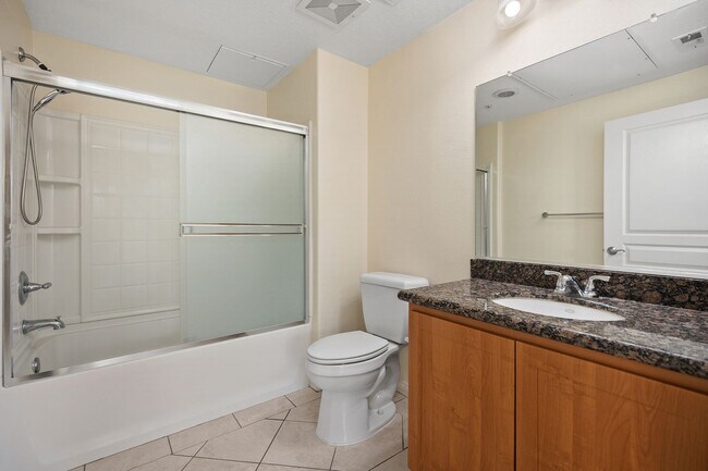 Building Photo - View Condo in Luxury Gated Community