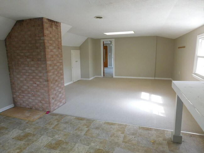 Building Photo - 509 W Wilson Creek Dr