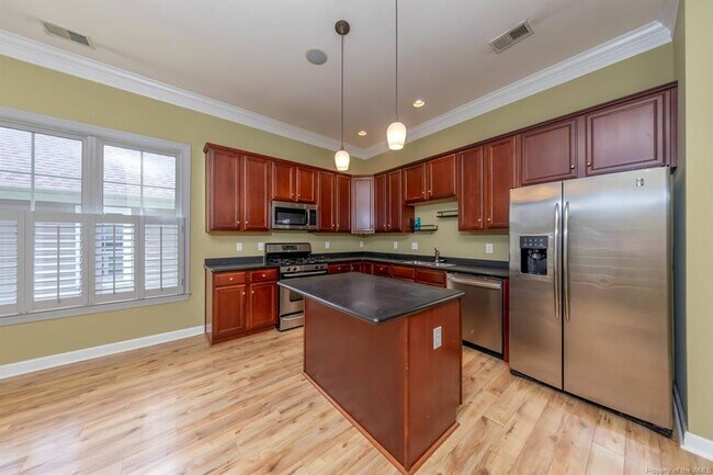Building Photo - 9127 3 Bushel Dr