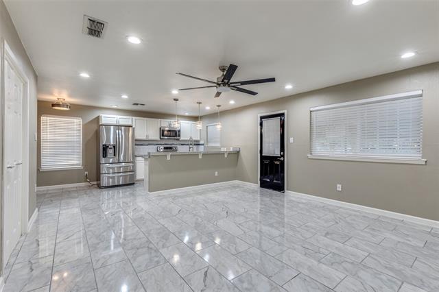 Building Photo - 4401 Tiptop St