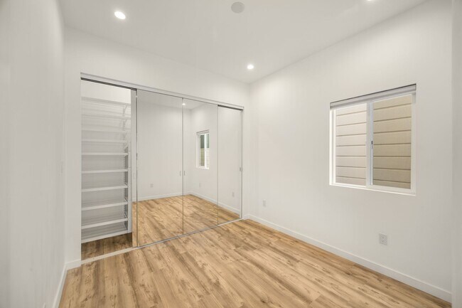 Building Photo - 3049-3051 Clement Street (1356rc)