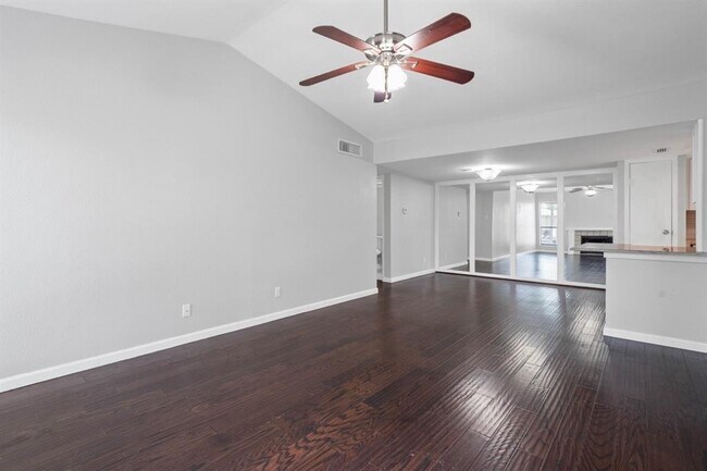 Building Photo - 14777 Wunderlich Dr