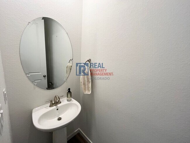 Building Photo - 17590 E 95th Ave