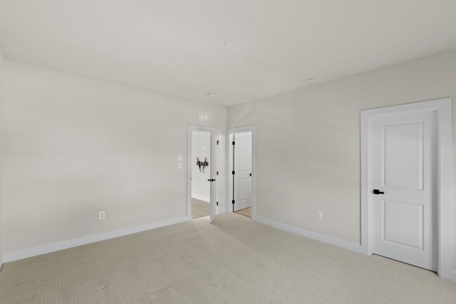 Building Photo - 7528 Zoe Ln