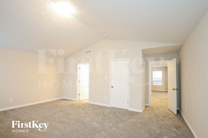 Building Photo - 12368 Deerview Dr