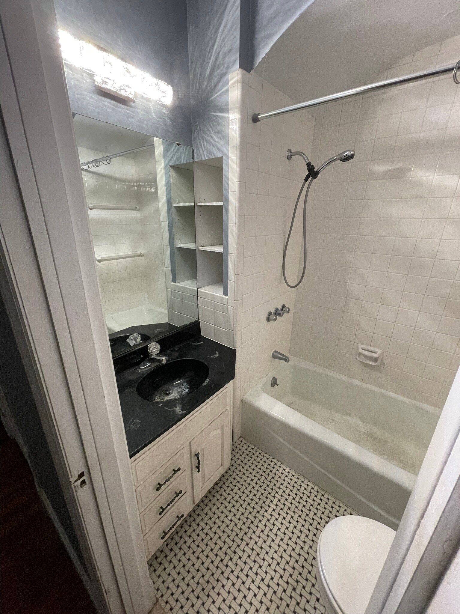 Bathroom - 102 N Center St