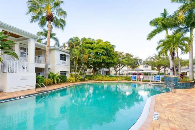 Building Photo - 3401 54th Dr W