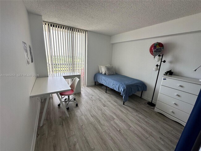 Building Photo - 3300 NE 191st St