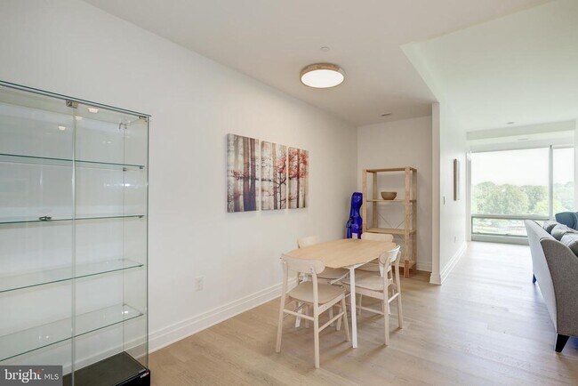 Building Photo - 2501 M St NW