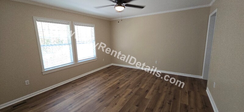 Building Photo - 11 Wayside Rd