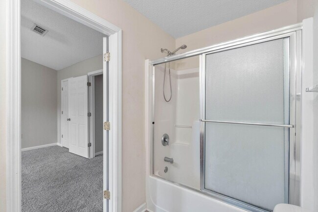 Building Photo - 183 Swaying Pine Ct