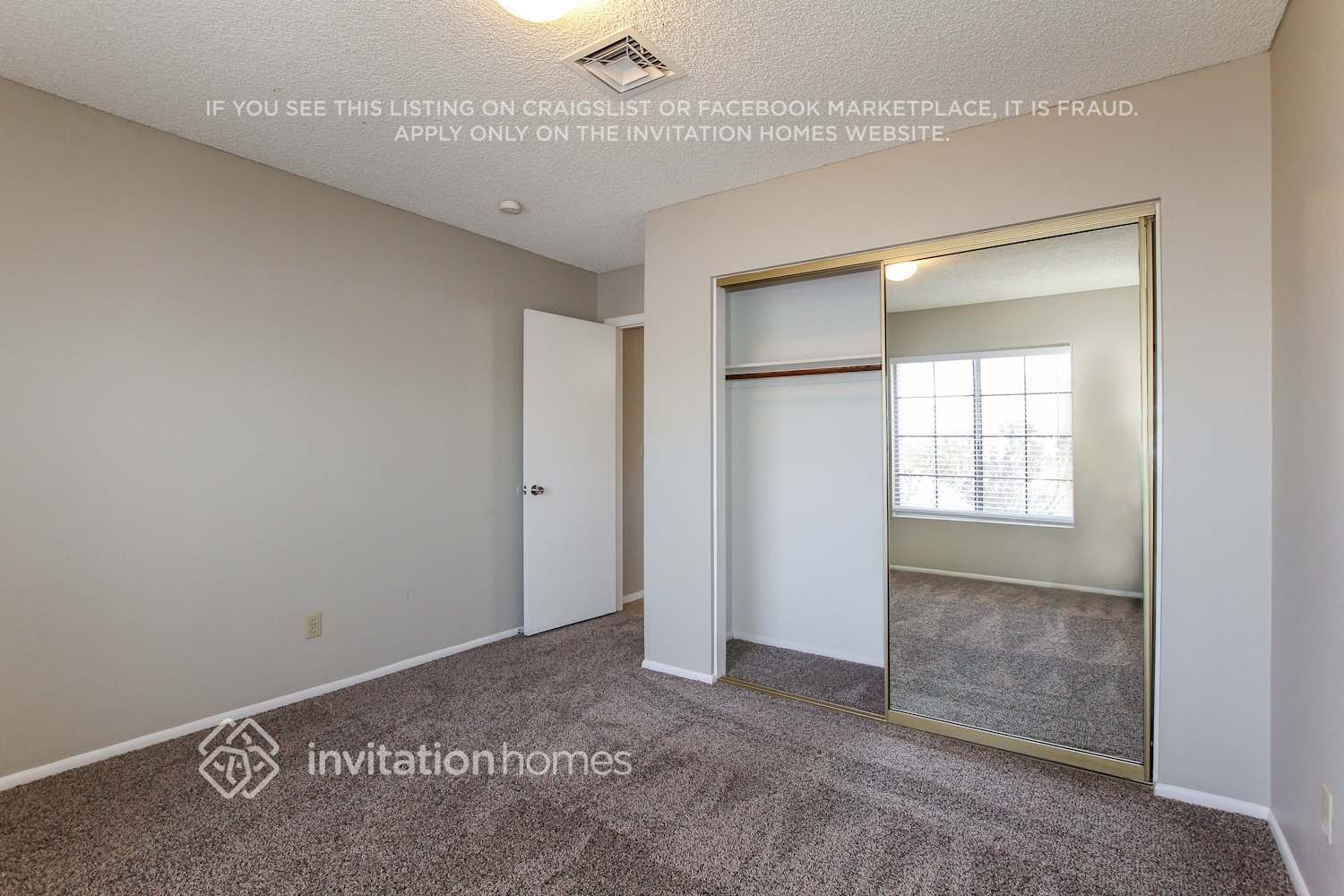 Building Photo - 10729 W Ruth Ave