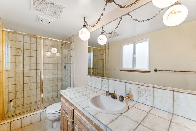 Building Photo - 1364 Weymouth Ln