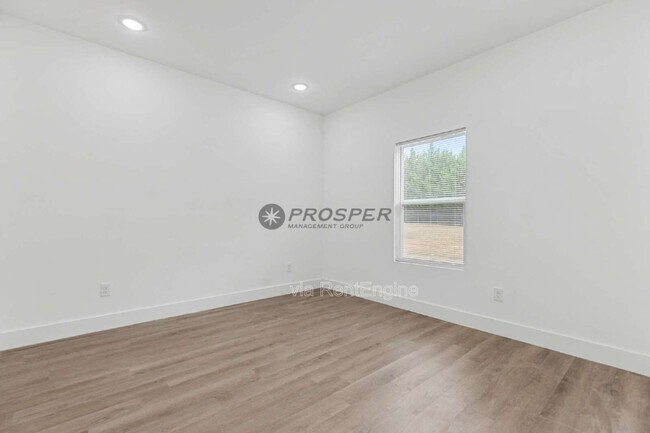 Building Photo - 4056 Parris Bridge Rd