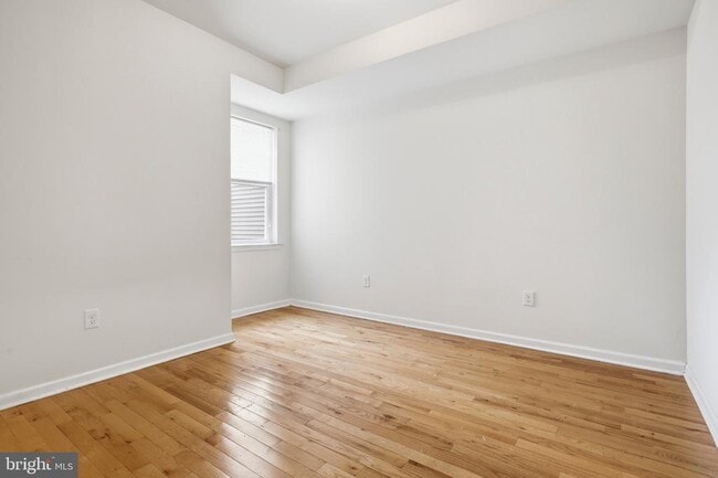 Building Photo - 1218 S 45th St