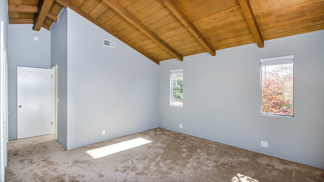 Building Photo - 766 Canyon Rd