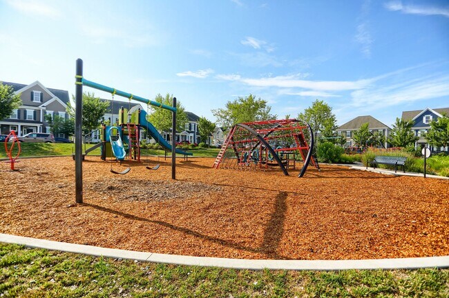 Building Photo - 6407 Falconwood St
