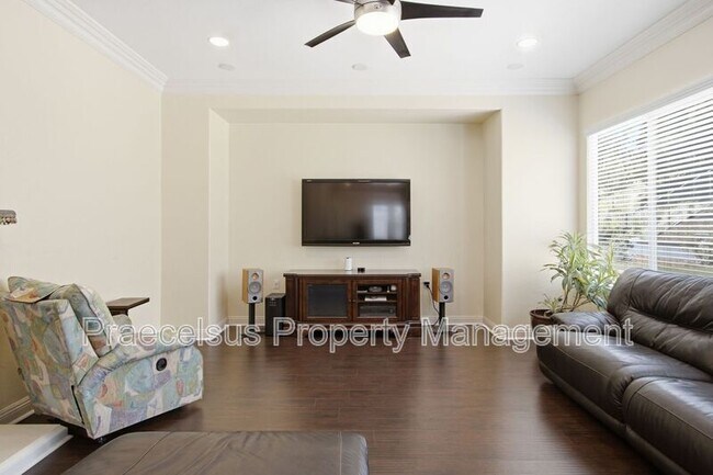 Building Photo - 2792 Camphor Ct