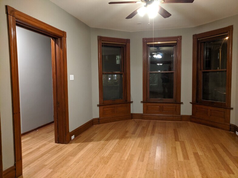 Building Photo - 3666 Botanical