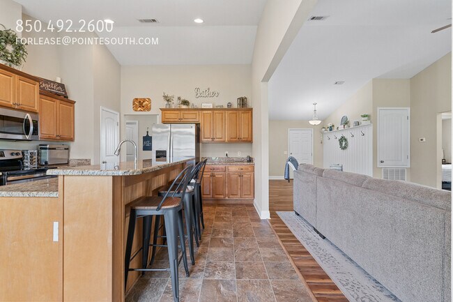 Building Photo - 12960 Westfield Loop