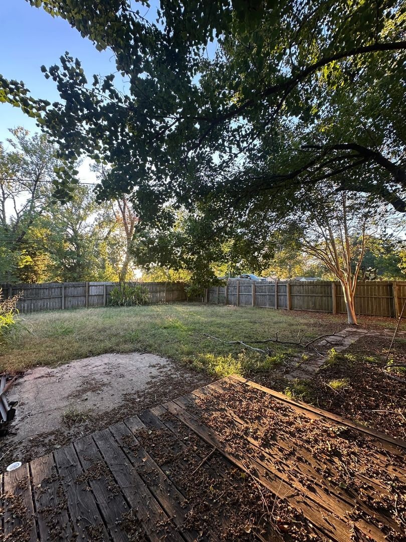 Building Photo - 3301 Thunderbird Ln