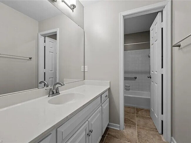 Building Photo - Build Equity While Leasing - Lease to Own