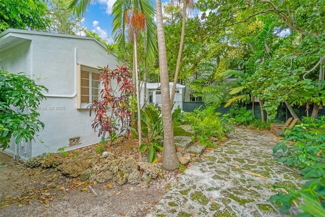 Building Photo - 4151 El Prado Blvd