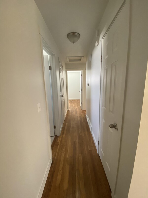 Building Photo - 189 Tennyson Ave