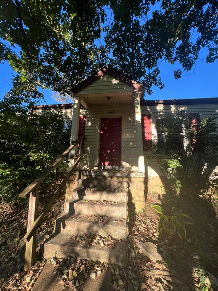 Primary Photo - 2610 Flamingo Dr