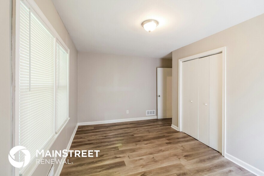 Building Photo - 3717 Loren Dr
