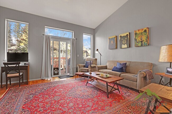 Building Photo - Utilities included- Gorgeous Townhome with Garage