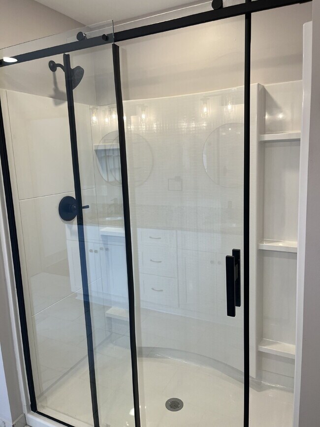 Building Photo - 2922 Painted Pony Dr