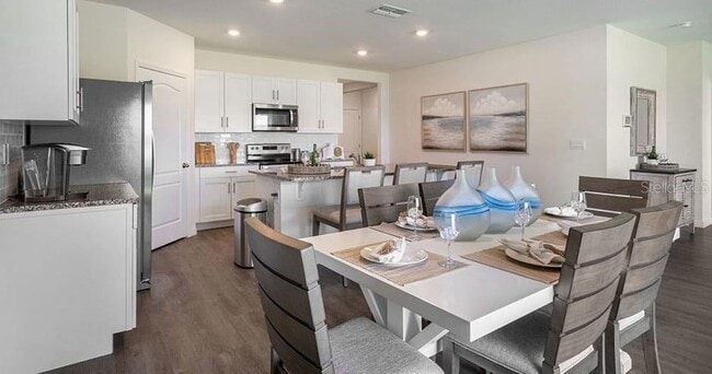 Building Photo - 2429 Maidens Bluff Ave