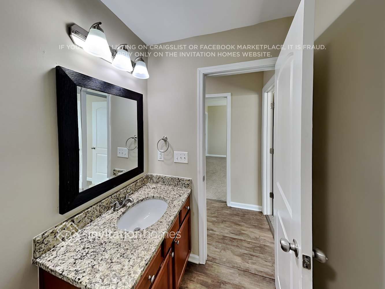 Building Photo - 4190 Broadstairs Dr SW