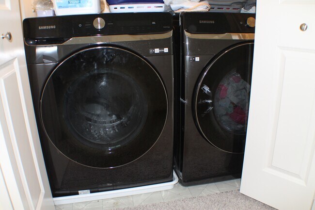 Building Photo - 2323 Prestige Pl