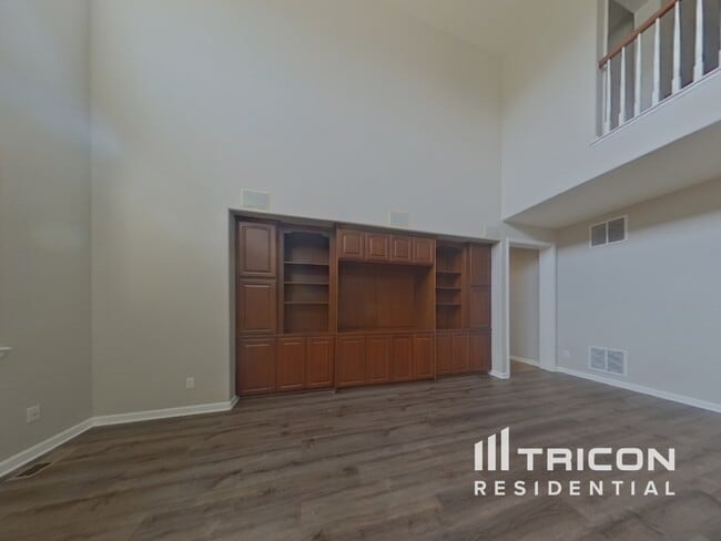 Building Photo - 781 Dublin Pl