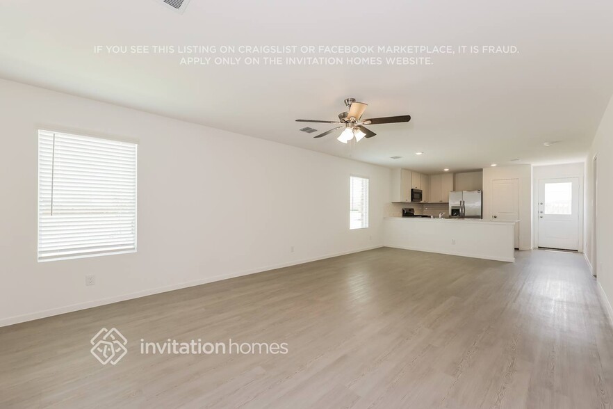 Building Photo - 1205 Canyon Wren Dr