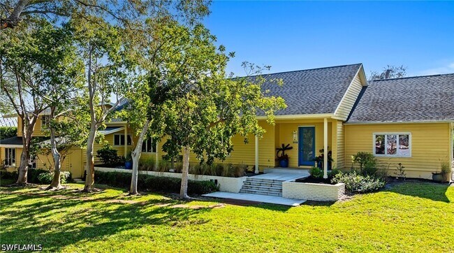 Building Photo - 586 Yucca Rd